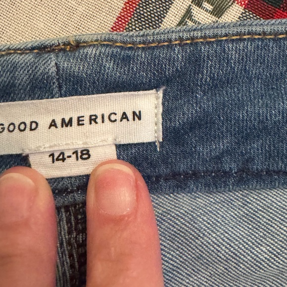 Good American Always Fits Jeans - Picture 5 of 5